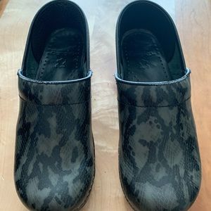 Dansko Clogs size 39